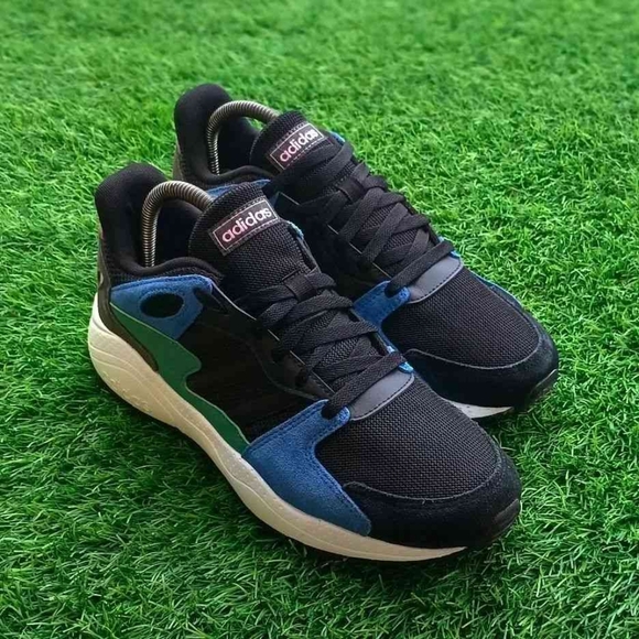 Adidas cropped hoodie with matching sneakers 👟 - Picture 5 of 12